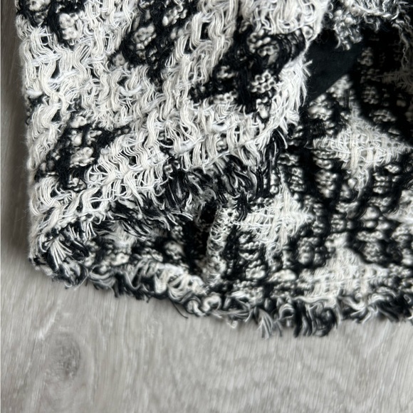 IRO mini shorts in black and white pattern - Picture 6 of 9